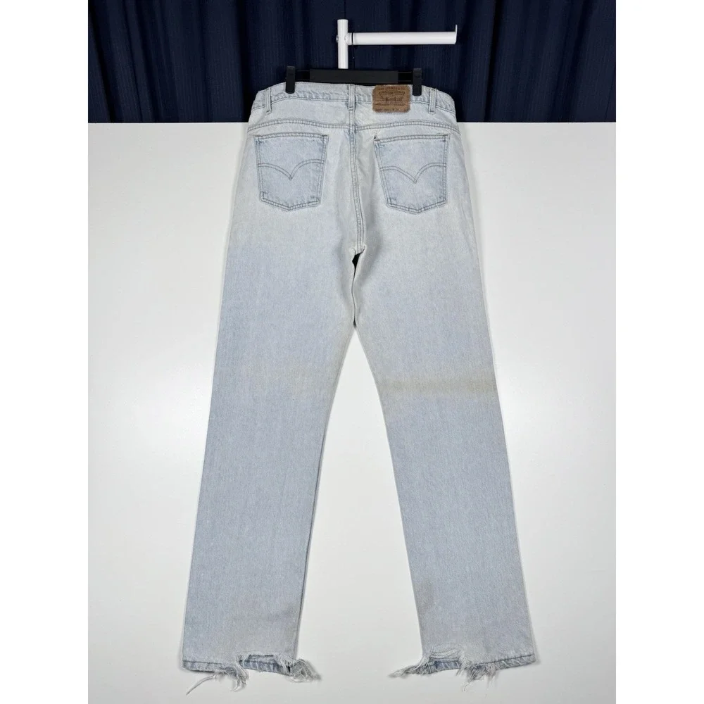 + VTG Levis 505 Straight Leg Jeans Light Wash Distressed 38x34 (36x33) Mexico